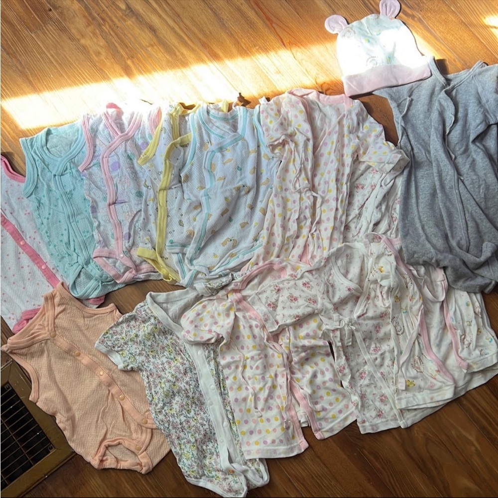 Japanese style baby onesies lot of 13